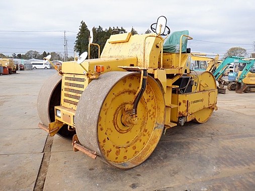 Каток SAKAI R2V