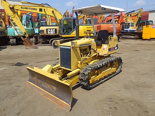Мини Бульдозер KOMATSU D21A-6
