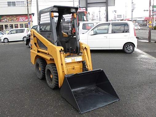 Погрузчик фронтальный TCM BOBCAT 603